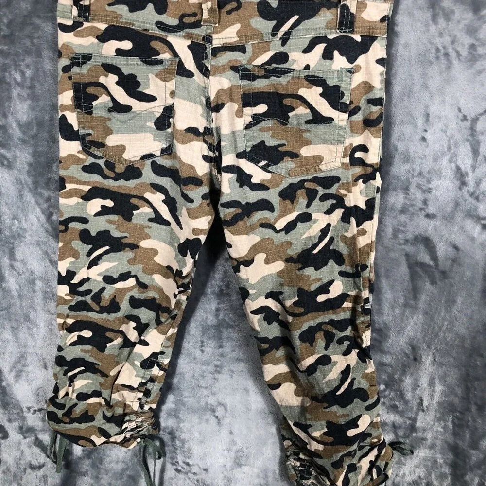 Zoey Beth Shorts Girls 9 Camouflage Bermuda Pants - Picture 8 of 9